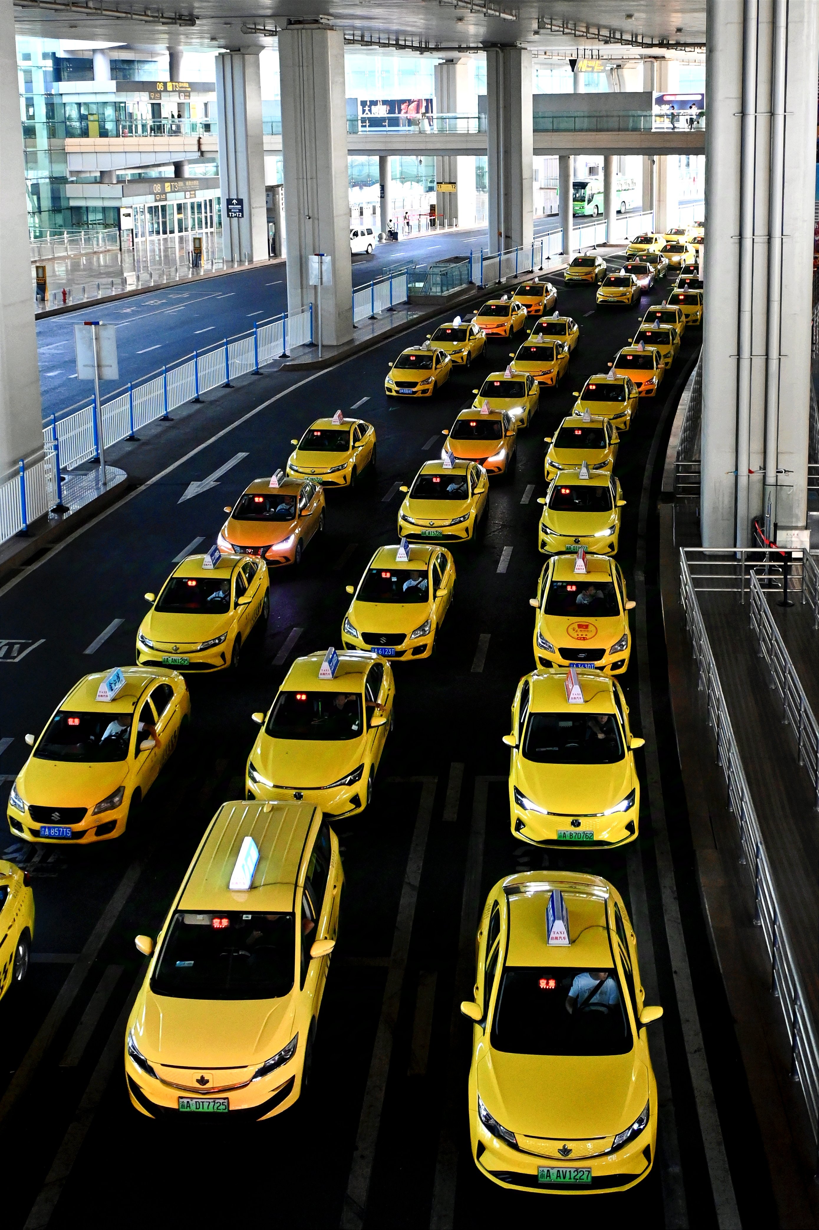 重庆 - 机场的出租车